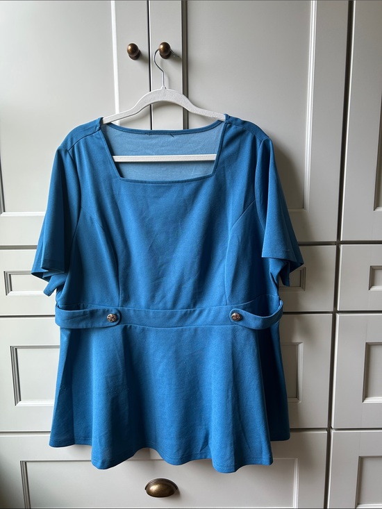 BloomChic Tops - BloomChic Blue Square-Neck Peplum Tunic